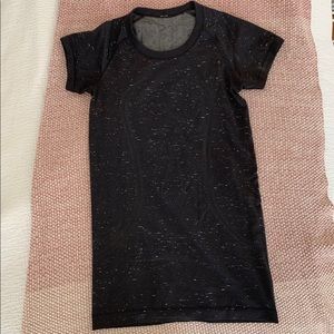 Lululemon Swiftly Tech Short Sleeve shirt